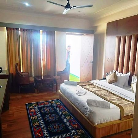 Hotel Ladakh Heaven Лех Екстер'єр фото
