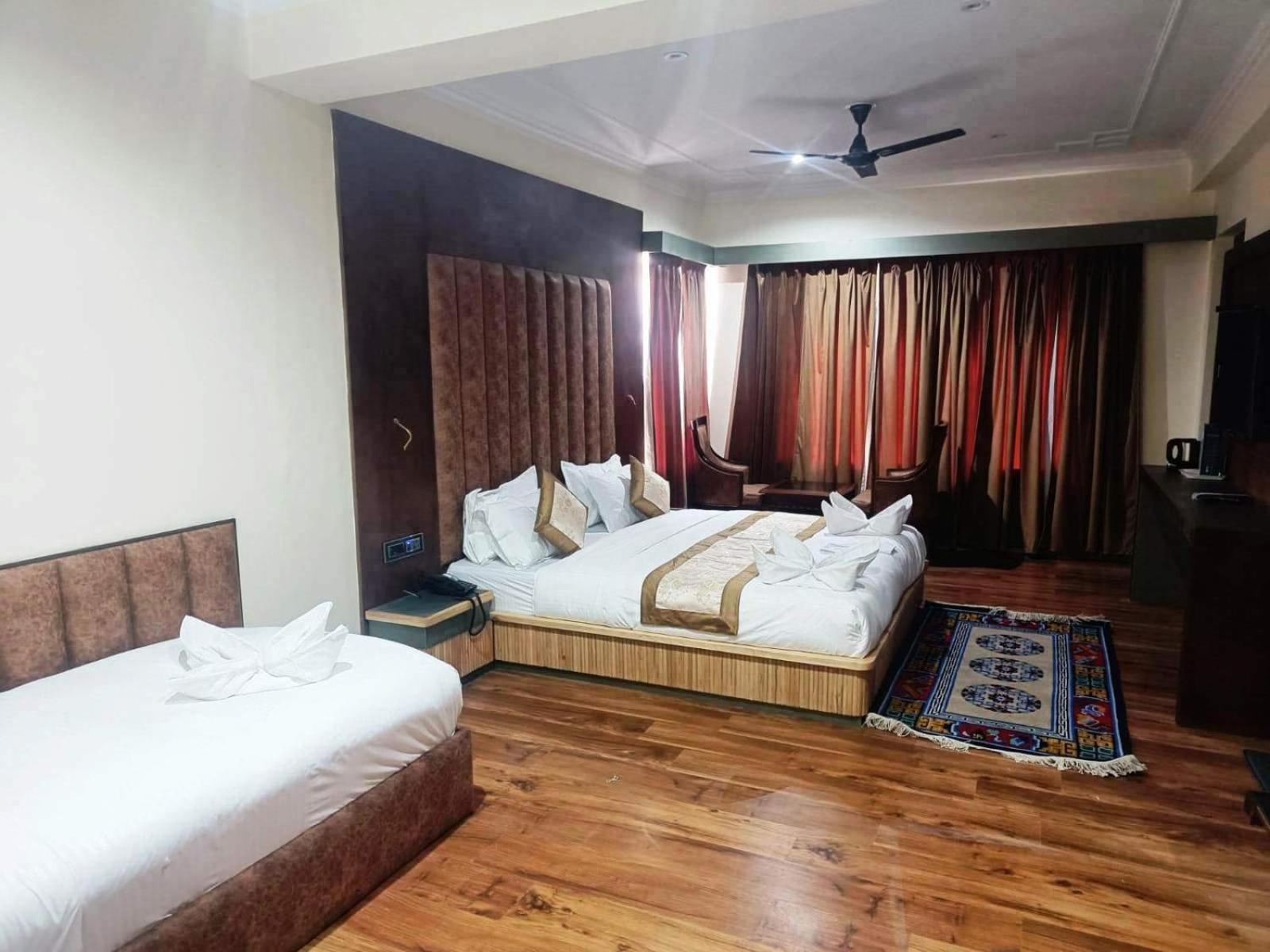 Hotel Ladakh Heaven Лех Екстер'єр фото