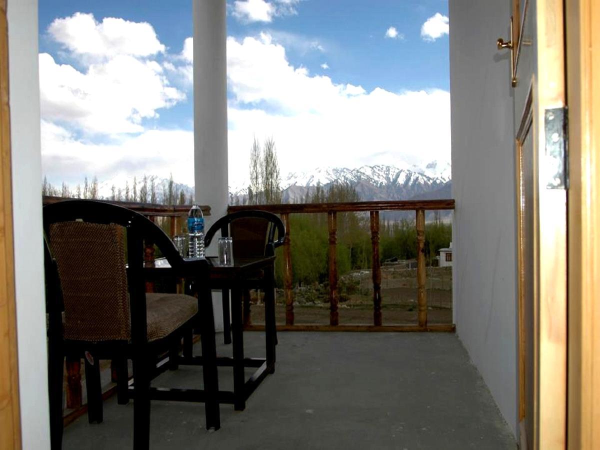 Hotel Ladakh Heaven Лех Екстер'єр фото