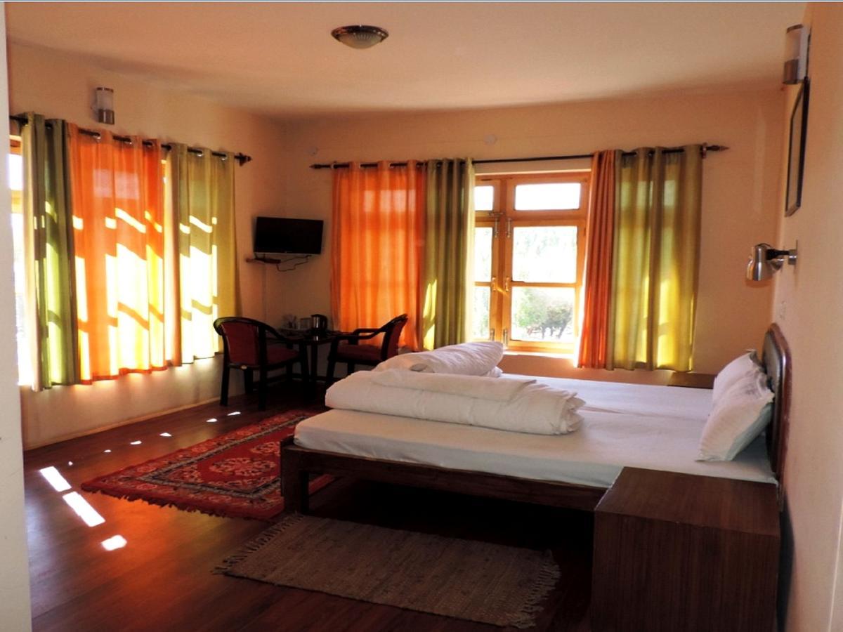 Hotel Ladakh Heaven Лех Екстер'єр фото
