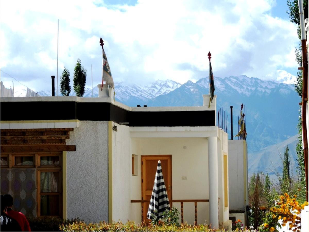 Hotel Ladakh Heaven Лех Екстер'єр фото