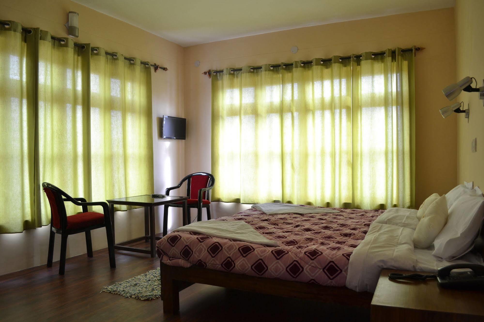 Hotel Ladakh Heaven Лех Екстер'єр фото