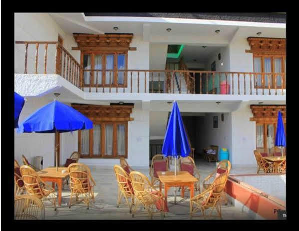 Hotel Ladakh Heaven Лех Екстер'єр фото