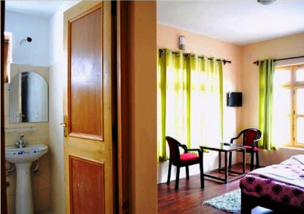 Hotel Ladakh Heaven Лех Екстер'єр фото
