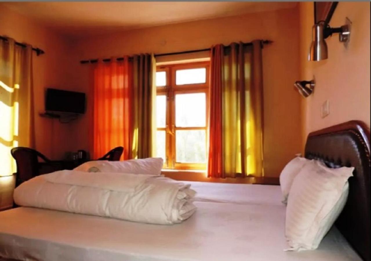 Hotel Ladakh Heaven Лех Екстер'єр фото